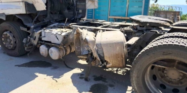 İznik’te tır ile kamyonet çarpıştı: 1 ağır yaralı