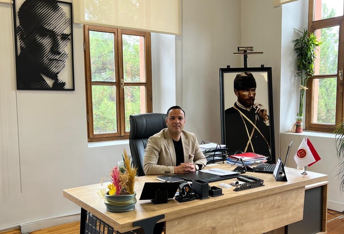 Başkan Yardımcısı Çobanoğlu, "Anız yakmak hem tehlikeli hem de yasak"