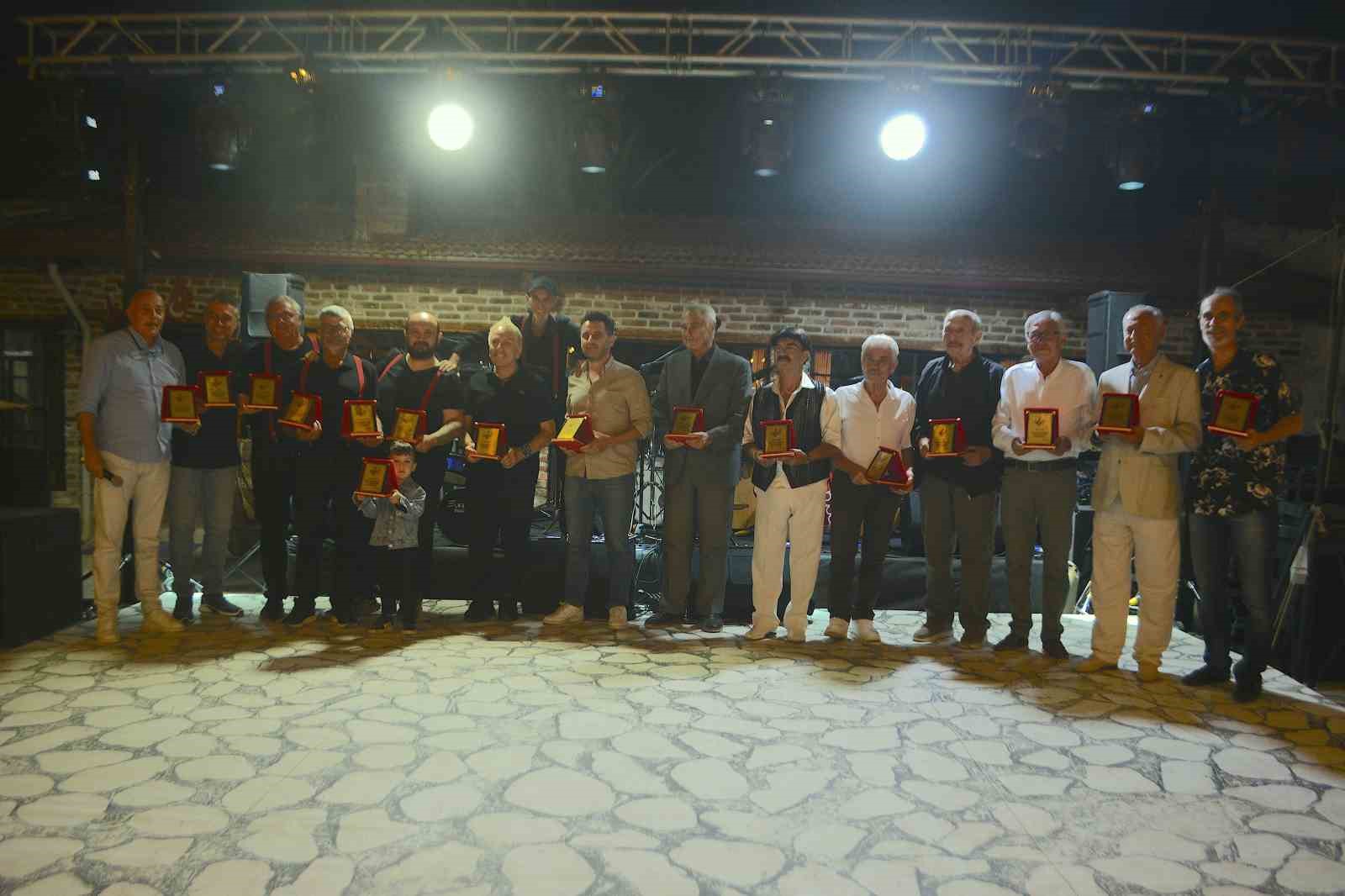 Unutulmayan sahne yıldızlarına 51. yıl onur ödülü