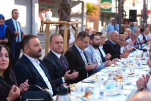 Sancaktepe’de Bayram sofrası kuruldu, gönüller bir oldu