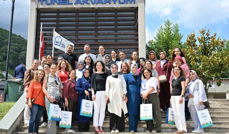 Başkan Yılmaz, üreten kadınları ağırladı