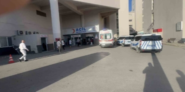 Zabıta personeli kendini vurdu, belediye başkanı kolundan yaralandı