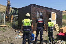 Silivri’de tarım arazilerindeki kaçak yapılarla mücadele sürüyor