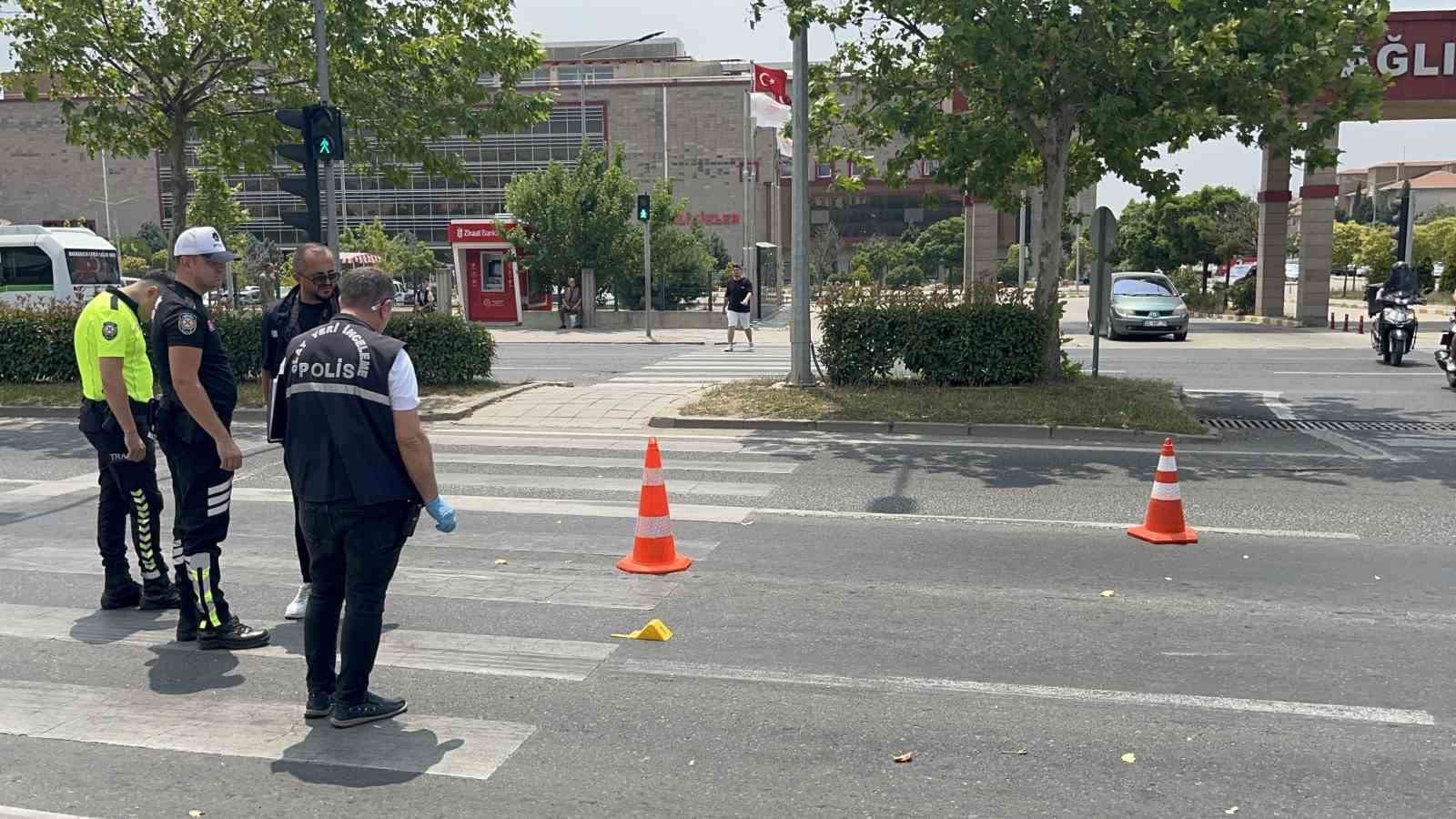 Yaya geçidinde tırın çarpıp kaçtığı yaya hayatını kaybetti