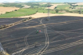 Tekirdağ’da buğday tarlasında çıkan yangında 250 dönüm kül oldu