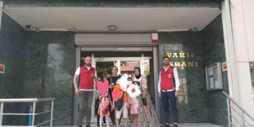 Yetim çocuklara bayramda giyim desteği