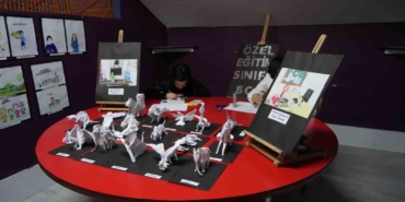 Sultangazi’de Özel eğitim öğrencileri TÜBİTAK 4006 sergisinde büyük beğeni topladı