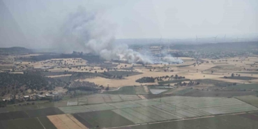 Çanakkale’de tarım arazisinde başlayan yangın kontrol altına alındı