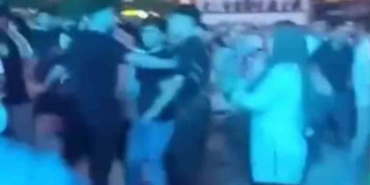 Bursa’da Buray konserinde kavga çıktı: O anlar kamerada