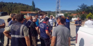 Orman yangını sebebiyle evlerinden tahliye edilen vatandaşın endişeli bekleyişi sürüyor