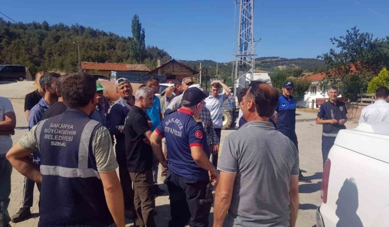 Orman yangını sebebiyle evlerinden tahliye edilen vatandaşın endişeli bekleyişi sürüyor