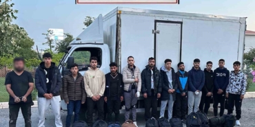 Tekirdağ’da 13 kaçak göçmen ve 1 organizatör yakalandı