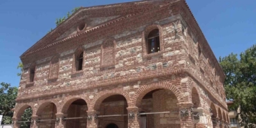 Özlüce Camii yeniden ibadete açıldı, ilk cuma namazı kılındı