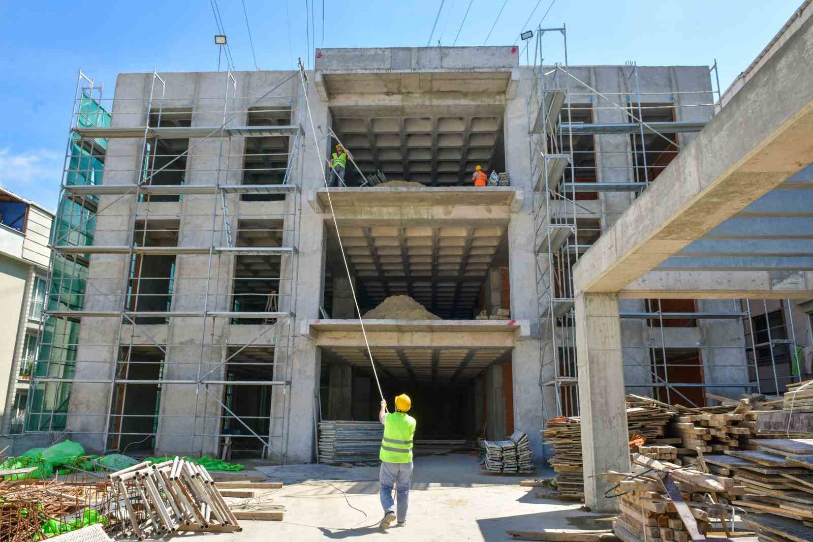 Esenyurt’ta Mahalle Konağı’nın yüzde 75’i tamamlandı