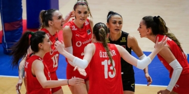 A Milli Kadın Voleybol Takımı, Polonya’yı 3-2 mağlup etti