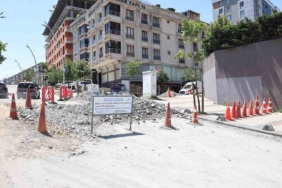 Sultangazi’de Eski Habipler Mahallesi’nde yağmur suyu hattı çalışması