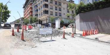Sultangazi’de Eski Habipler Mahallesi’nde yağmur suyu hattı çalışması