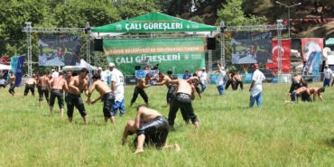 Çalı’da başpehlivan Mehmet Yeşil Yeşil oldu