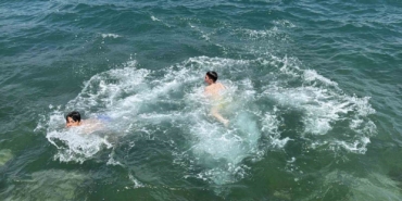 Sarıyer’de Kurban Bayramı’nın 2’nci gününde vatandaşlar Boğaz’da serinledi