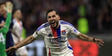 Rayan Cherki, Manchester City’ye imza attı