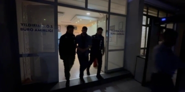 Yurtdışına kaçmak için hazırlanırken, polis baskını yedi