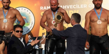 Orhan Okulu, Sekapark’ta altın kemerin sahibi oldu