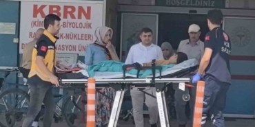 Bıçağın üzerine düşen çocuk ağır yaralandı