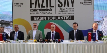 Fazıl Say’dan İznik’e özel türkü
