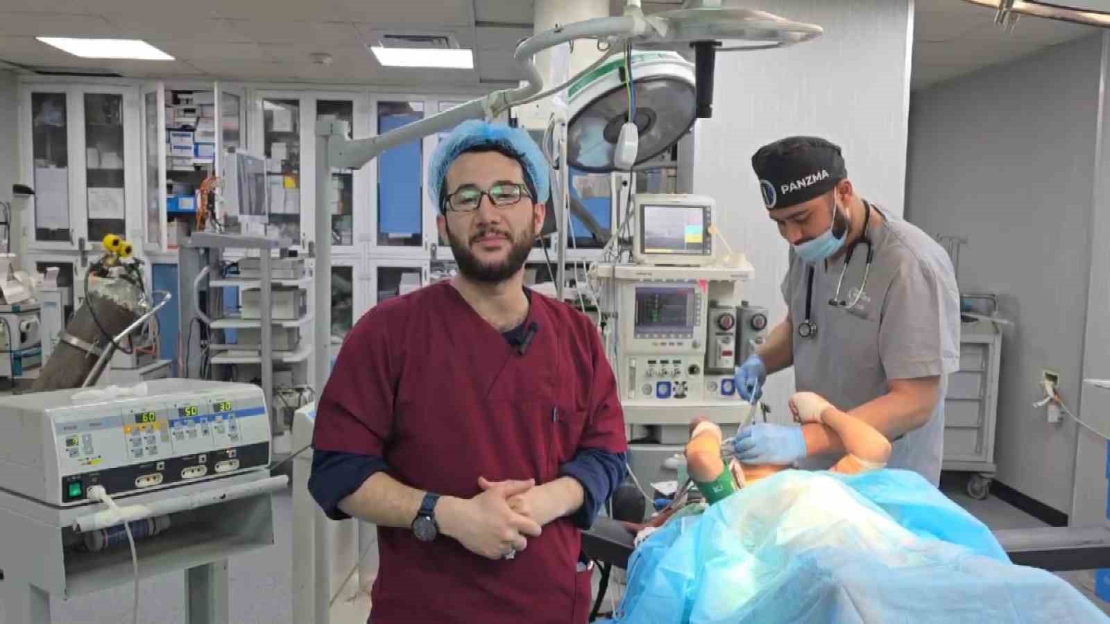 Gazze’ye gönüllü giden Türk doktor: "İsrail, oradaki hayatı bitirmek, yaralıların ölmesini hızlandırmak için hastanelere saldırıyor"