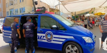 Silivri’de zabıta ekipleri halk sağlığı için sahada