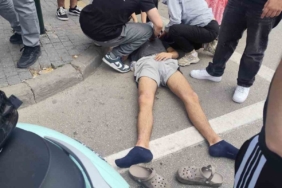 Otomobilin çarptığı 2 motosikletteki gençler yaralandı