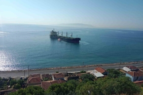 Tekirdağ’da yük gemisi karaya oturdu
