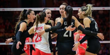 A Milli Kadın Voleybol Takımı’ndan 4’te 4