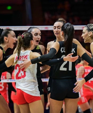 A Milli Kadın Voleybol Takımı’ndan 4’te 4