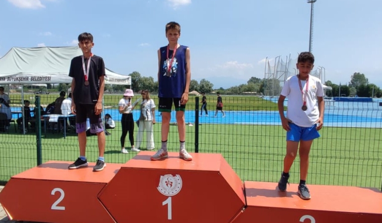 Sakarya Büyükşehir sporcularından derece ve şampiyonluklar