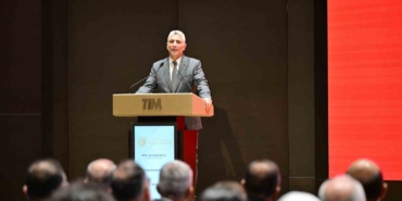 Bakan Bolat: ‘‘Hizmet ihracatı hedefi 121 milyar dolar’’
