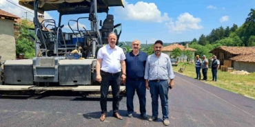 Pazaryeri’nde köy yolları sıcak asfaltla buluşuyor