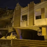 Avcılar’da kentsel dönüşüm kapsamında yıkımına başlanan bina böyle çöktü