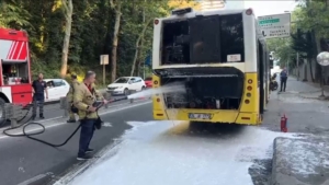 Sarıyer’de otobüste çıkan yangın söndürüldü