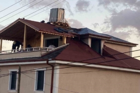 Çatı tamiri sırasında çıkan yangın korkuttu