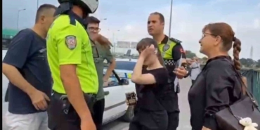 Sınava giderken araçları arızalandı, gözyaşlarına boğuldu