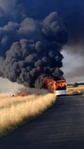 Silivri’de işçi servisi alev alev yandı