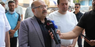 Balıkesir Valisi Ustaoğlu: "Üç ilçemizde 4 mahallede yangınlarla mücadelemiz sürüyor"