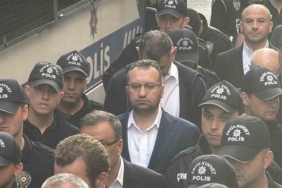 İBB’ye yönelik soruşturmada 5’inci dalgada gözaltına alınan şüpheliler sağlık kontrolüne getirildi