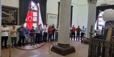 Şehit padişah Bursa’daki kabri başında anıldı