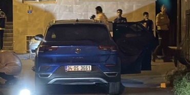 Otomobil sürücüsü, yanında oturan şahıs tarafından silahla öldürüldü