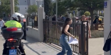 Çanakkale’de sınava geç kalan öğrencileri polis ekipleri yetiştirdi