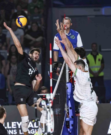 A Milli Erkek Voleybol Takımı, Bulgaristan’ı 3-0 mağlup etti