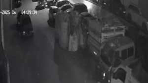 Ataşehir’de park halindeki araçları kundaklayan 2 şahıs yakalandı