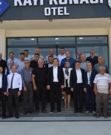 Söğüt muhtarlarından Kaymakam Tuncer’e veda yemeği